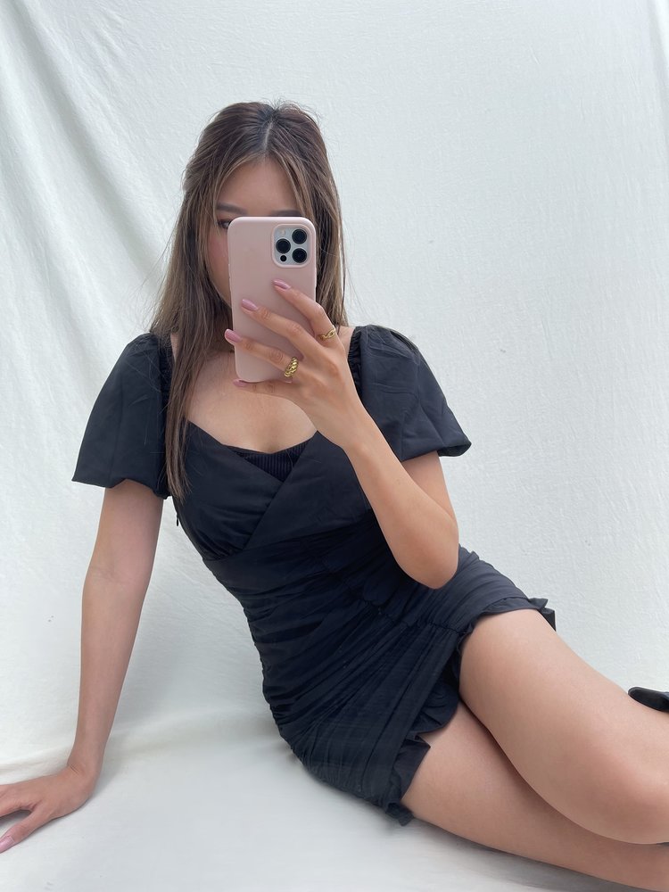 Yuja Ruched Dress / Black