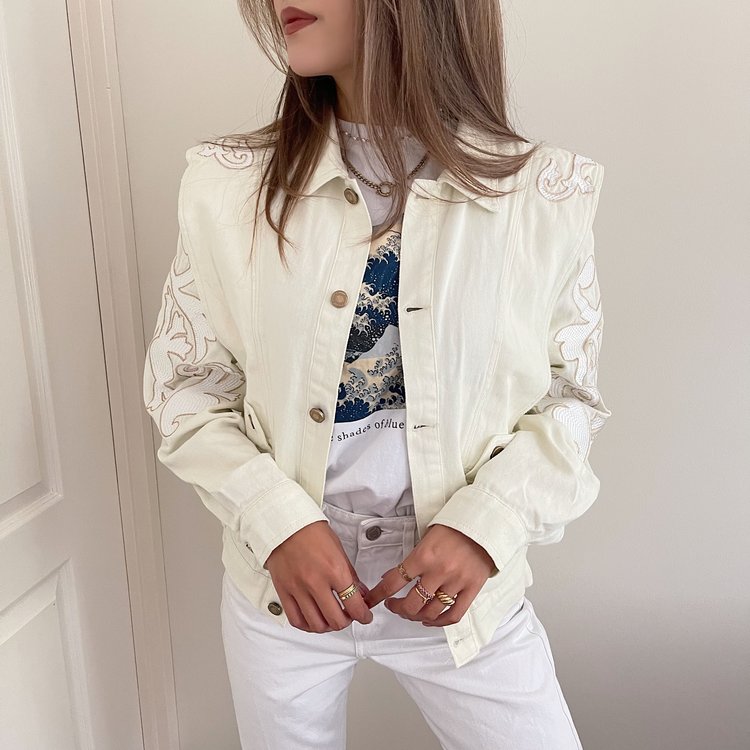 Zola Embroidered Denim Jacket / Off white