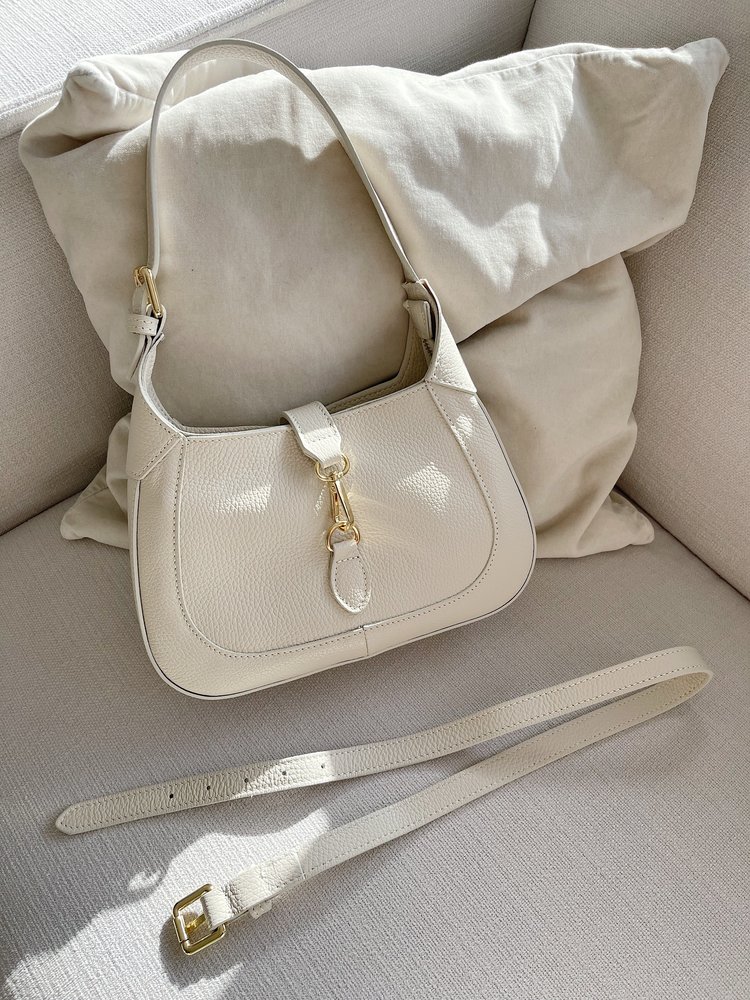 Paiva Buckle Bag / Ecru