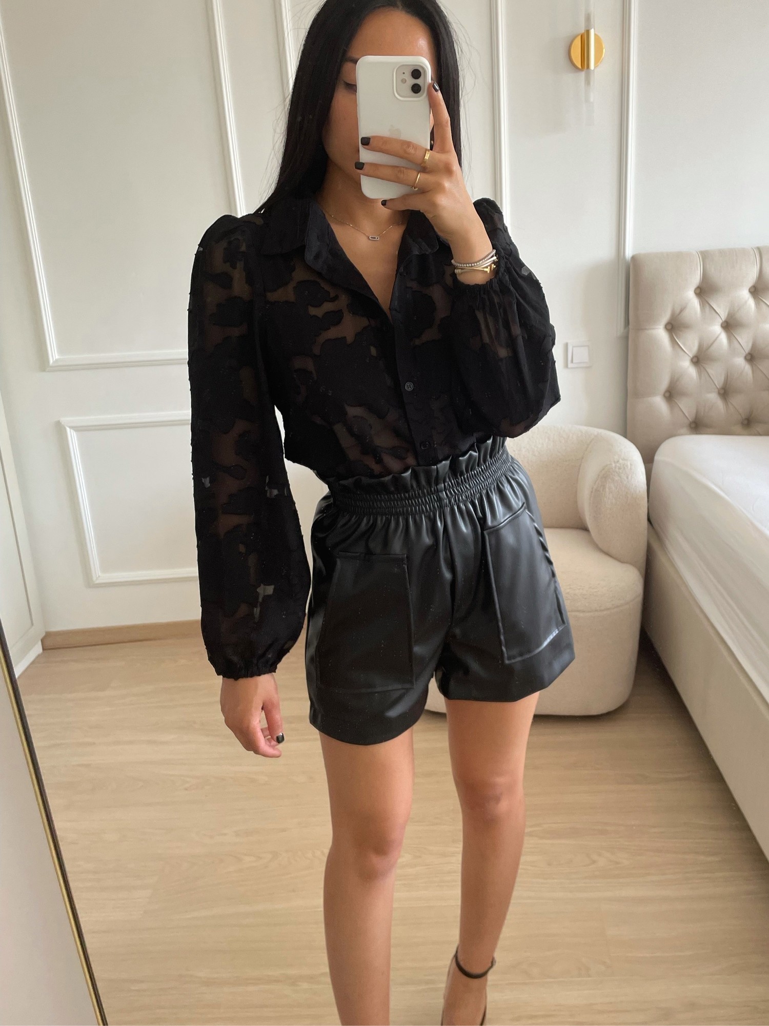 Soleil Faux Leather Shorts / Black 