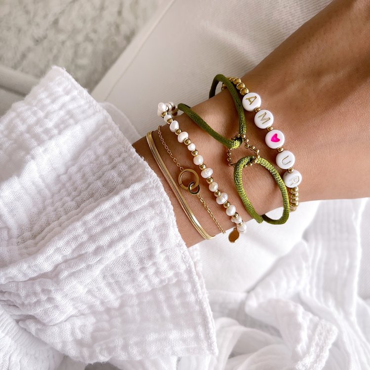 Gold Connected Circles Bracelet