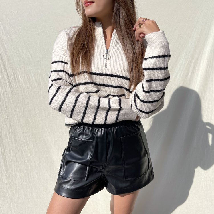 Soleil Faux Leather Shorts / Black