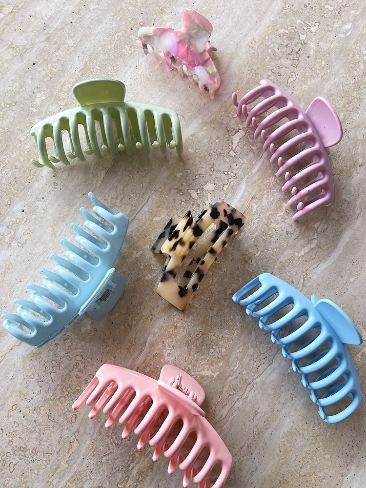 Aleiza Marble Hair Claw / Brown