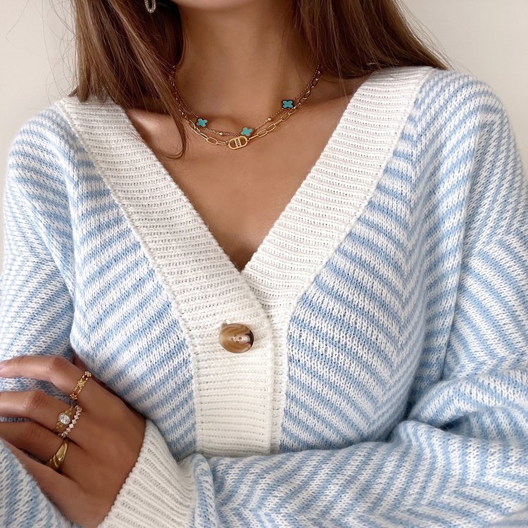 Gold Interlocking Chain Necklace