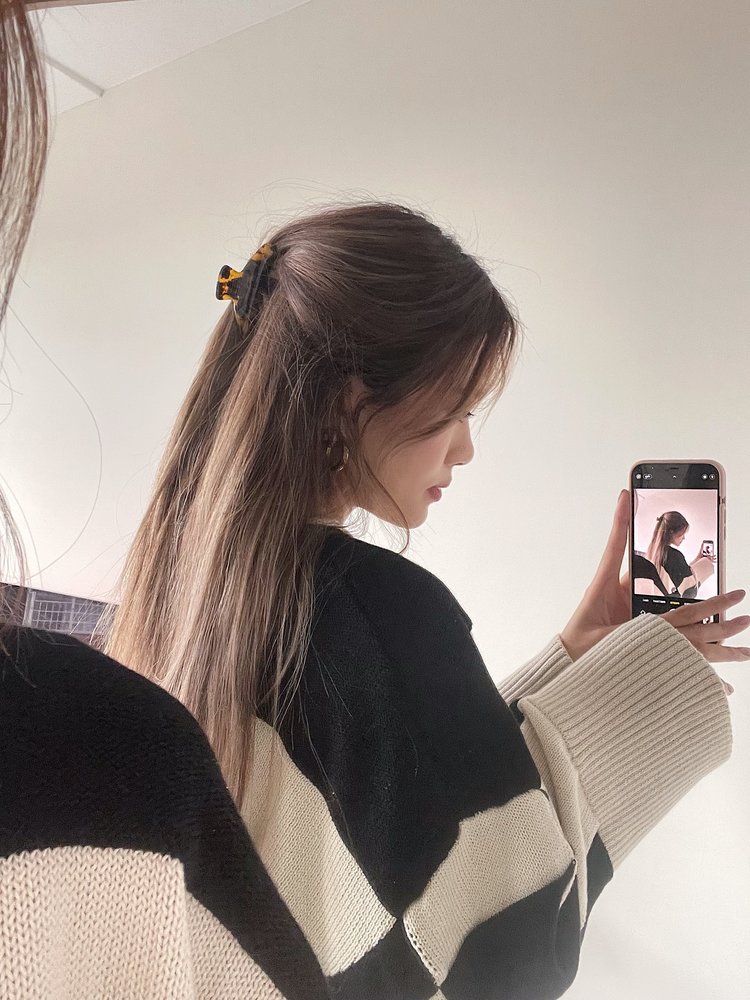 Aleiza Marble Hair Claw / Brown