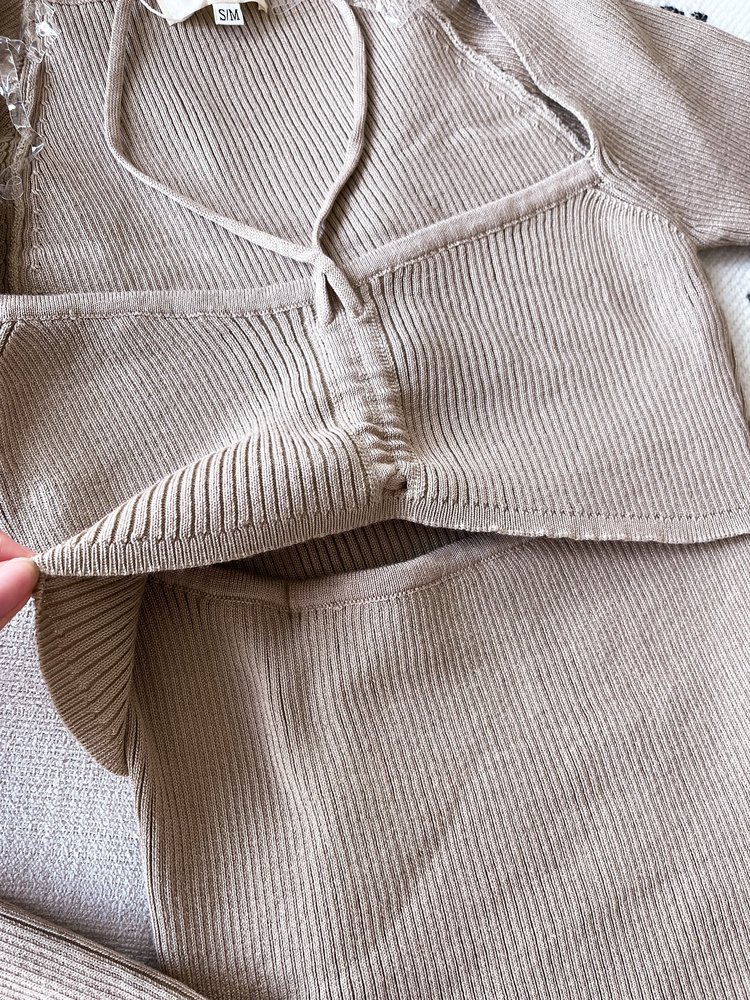 Zyanna Strap Top / Beige