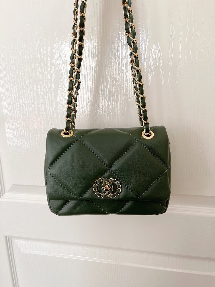 Cherie Quilted Chain Bag  / Dark Green