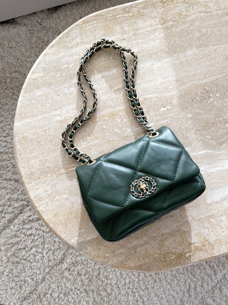 Cherie Quilted Chain Bag  / Dark Green
