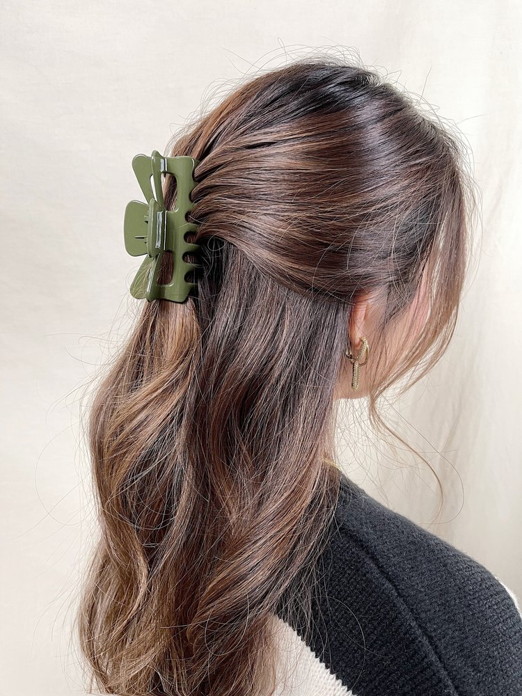 Tuva Shiny Hair Claw / Green