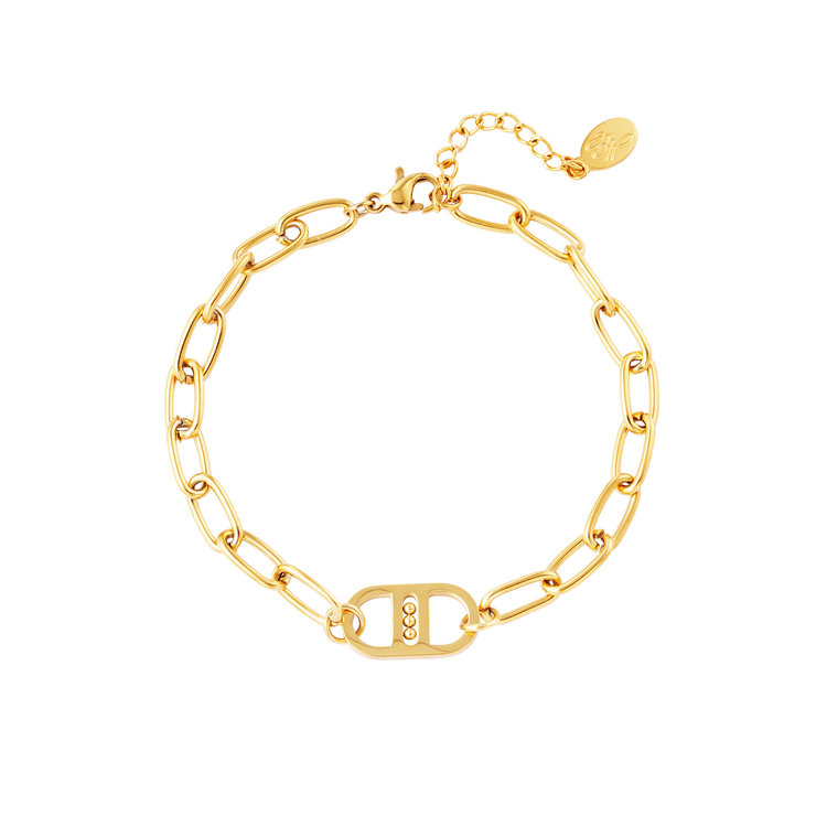Gold Interlocking Chain Bracelet