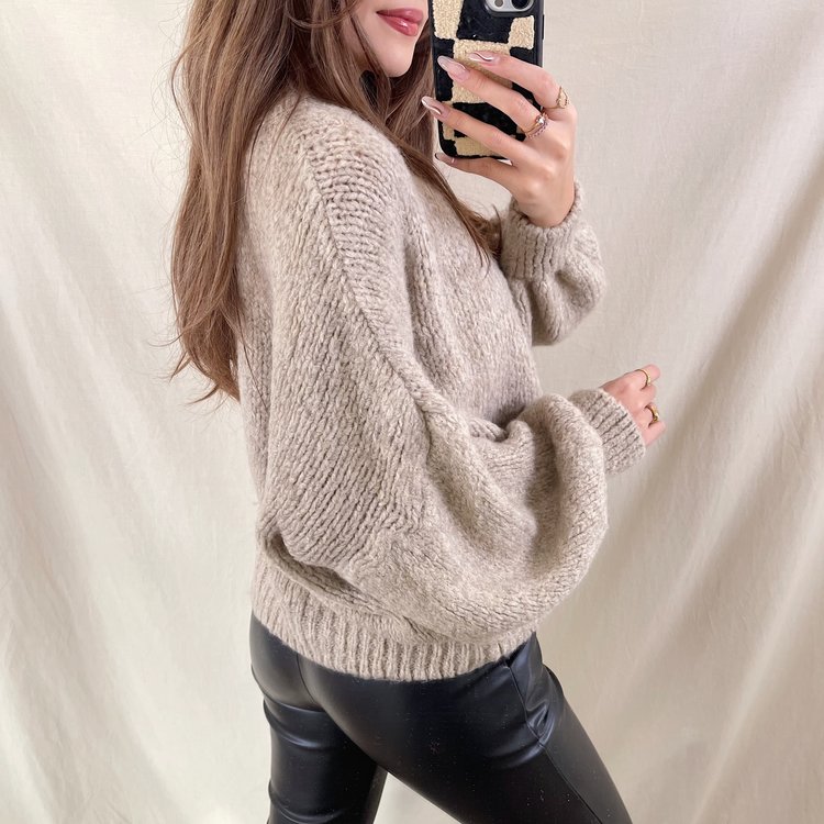 Caro Oversized Knit Sweater / Taupe
