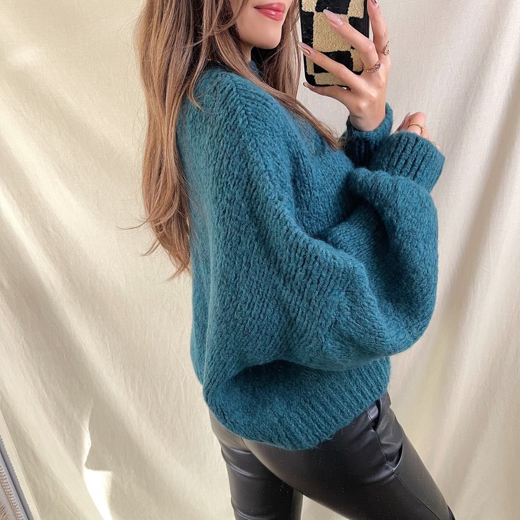 Caro Oversized Knit Sweater / Teal Blue