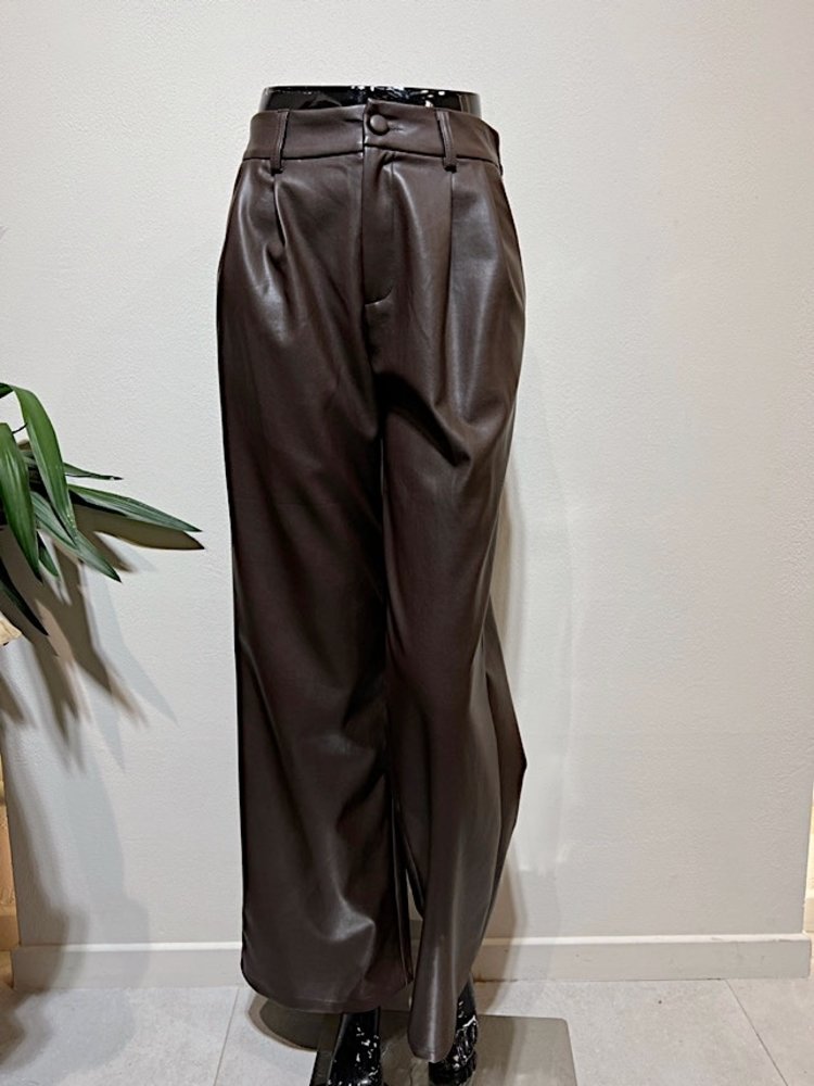 Hera Faux Leather Wide Leg Trousers / Brown