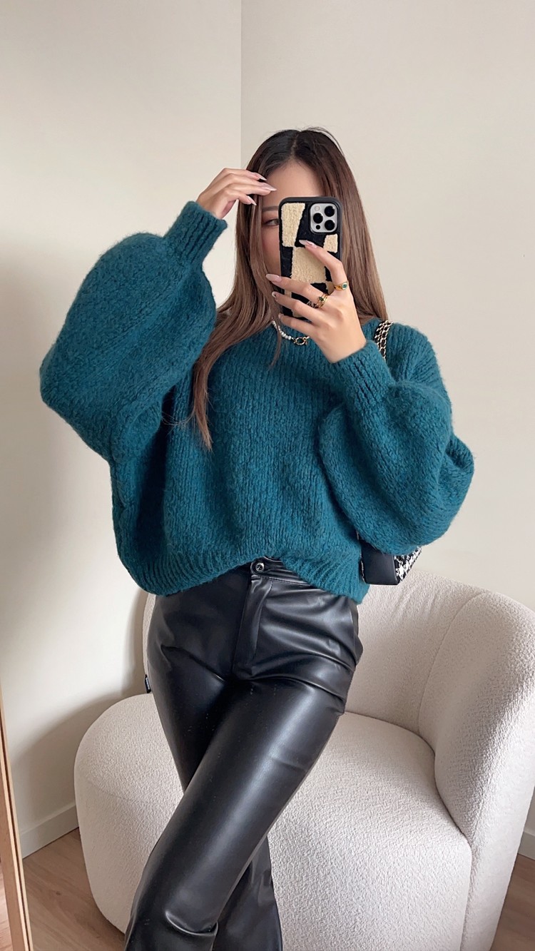Caro Oversized Knit Sweater / Teal Blue