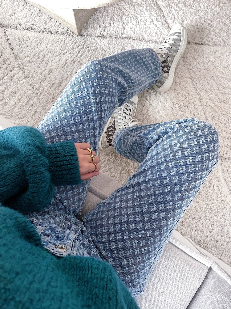 Dawa Straight Leg Jeans / Mid Blue