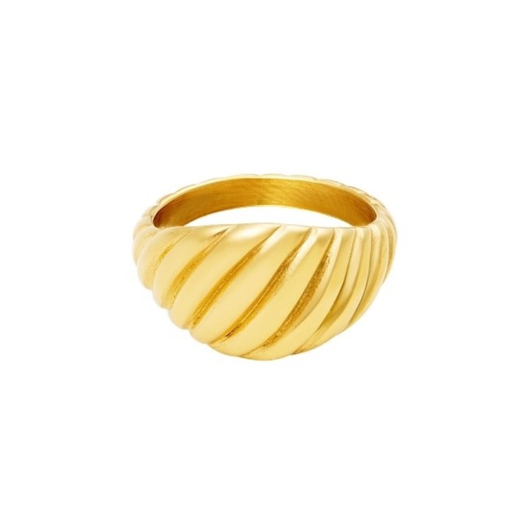 Gold Bold Baguette Ring