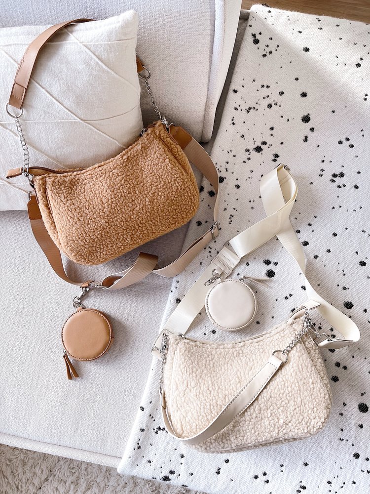 Lilou Teddy Crossbody Bag / Camel