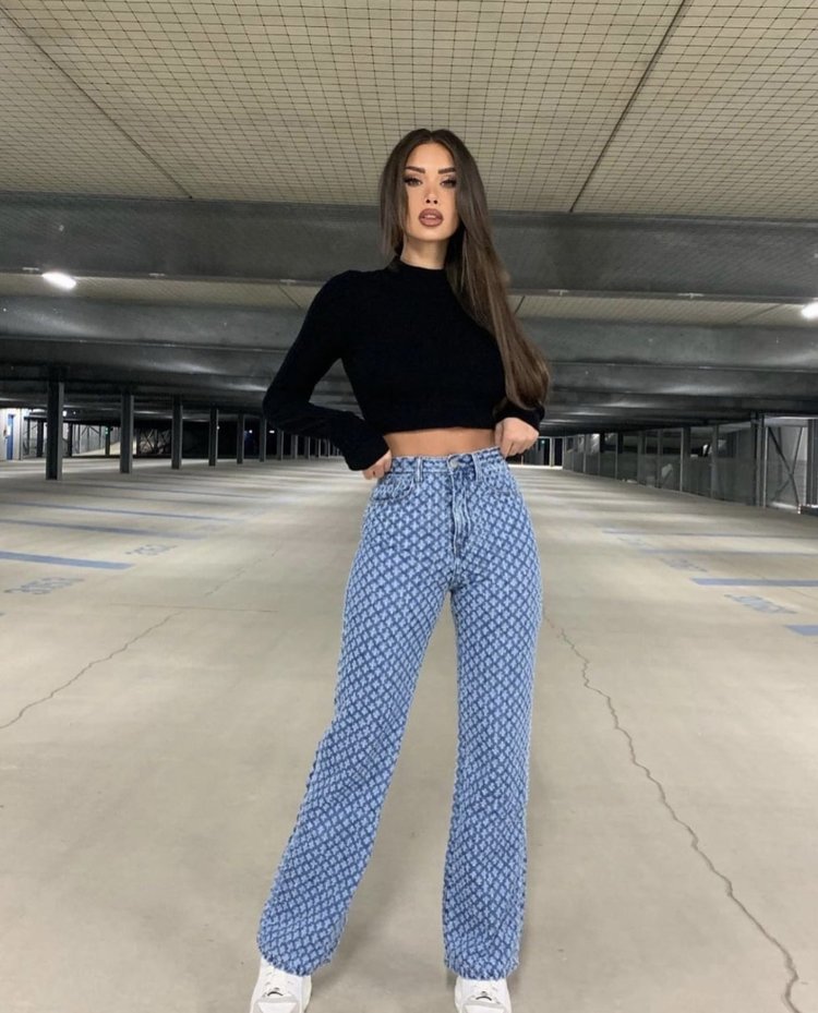 Dawa Straight Leg Jeans / Mid Blue