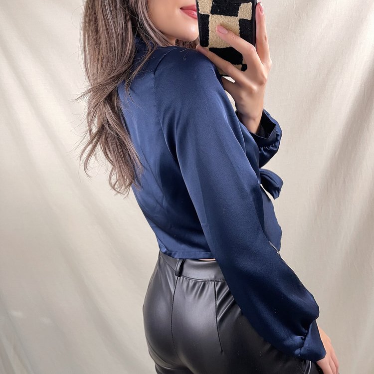 Yanis Satin Tie Top / Navy