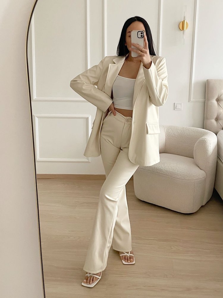 Khai Faux Leather Flared Trousers / Cream