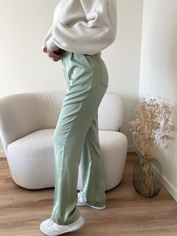 Ninette Silk Trousers / Light Green