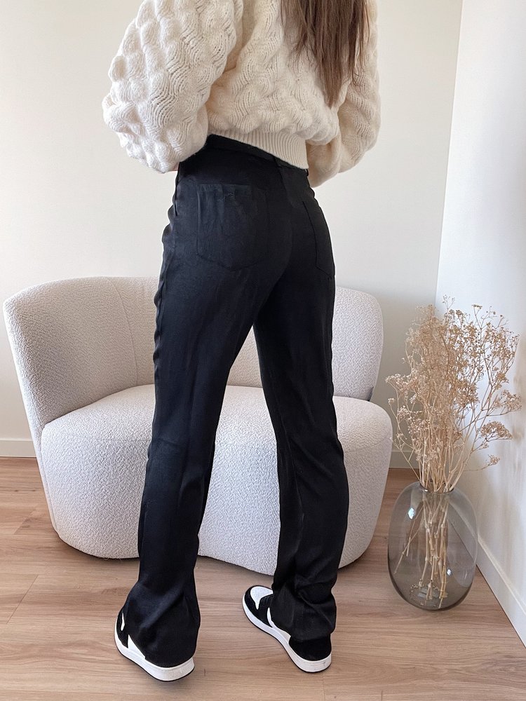 Ninette Silk Trousers / Black