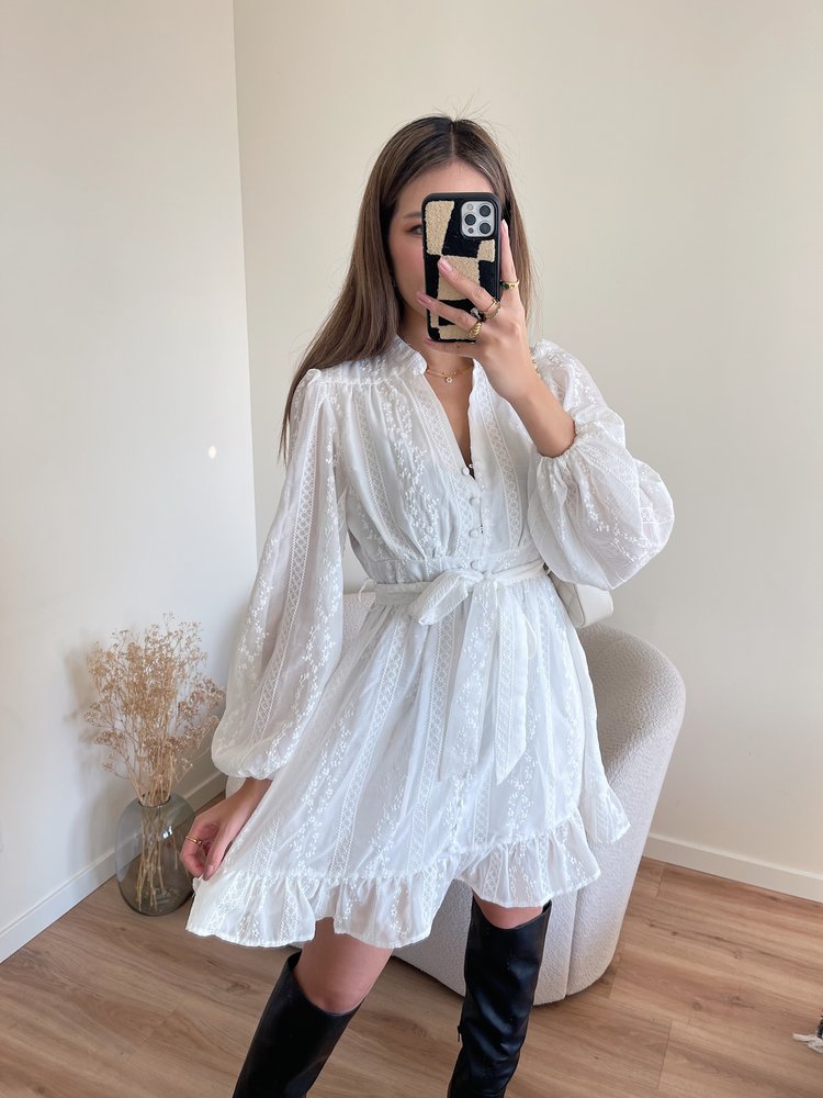 Layla Embroidered Dress / White