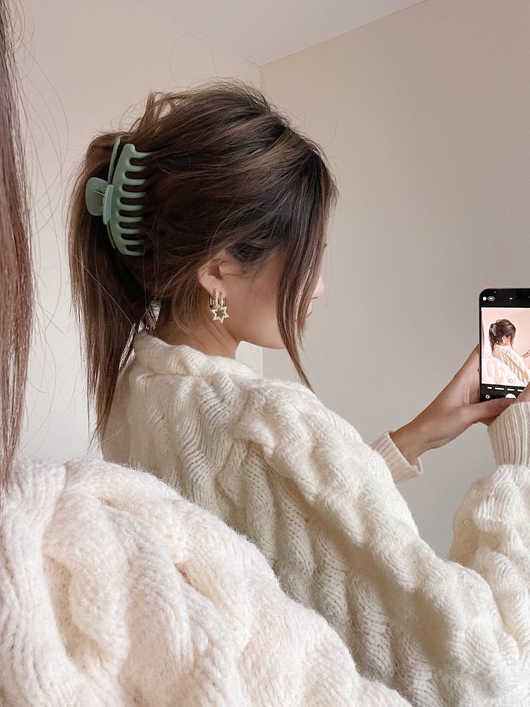 Cierra Matte Hair Claw / Green