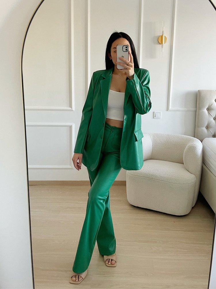 Giada Vegan Leather Blazer / Dark Green
