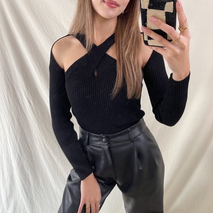 Shaya Crossover Top / Black