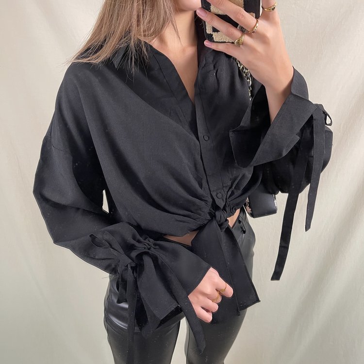 Julea Bow Tie Cropped Blouse / Black