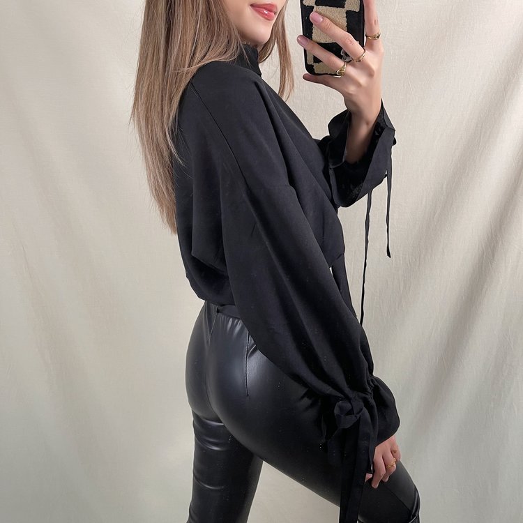 Julea Bow Tie Cropped Blouse / Black