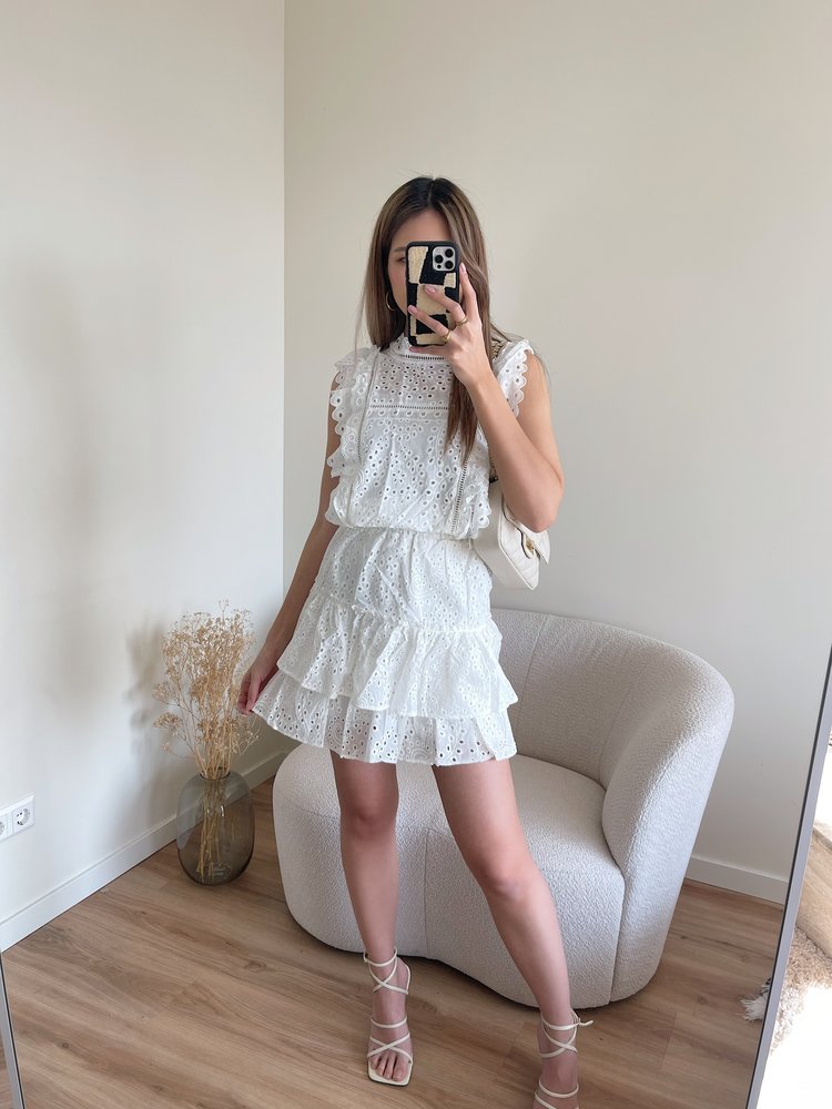 Gaia Embroidered Set / White