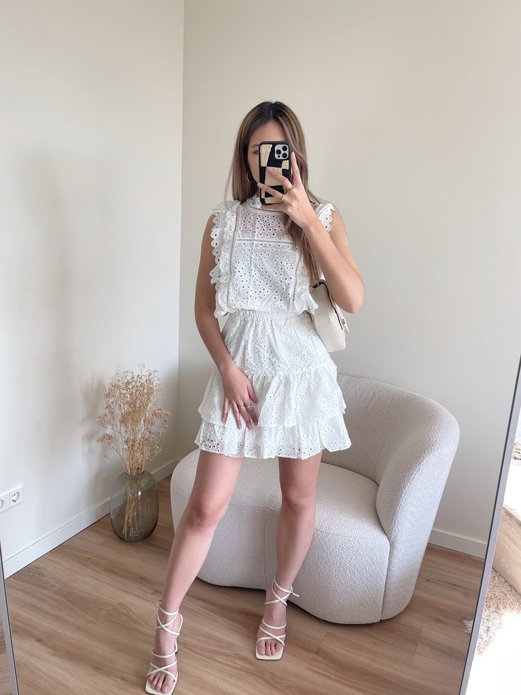 Gaia Embroidered Set / White