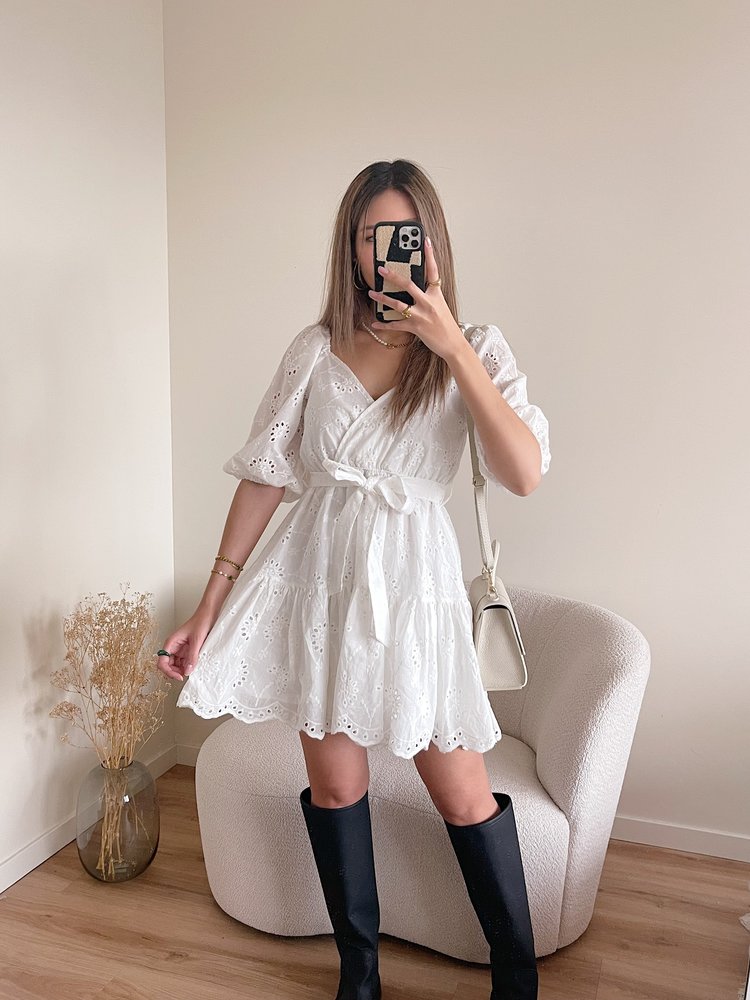 Maisie Embroidered Dress / White