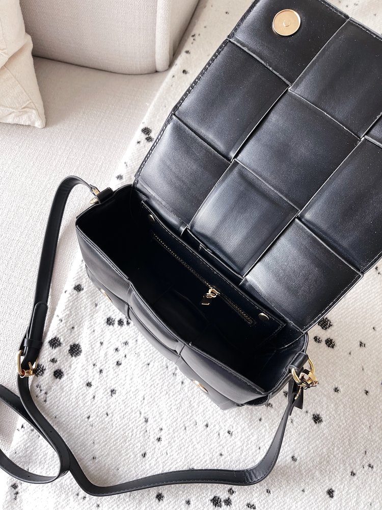 Ilara Small Cassette Bag / Black