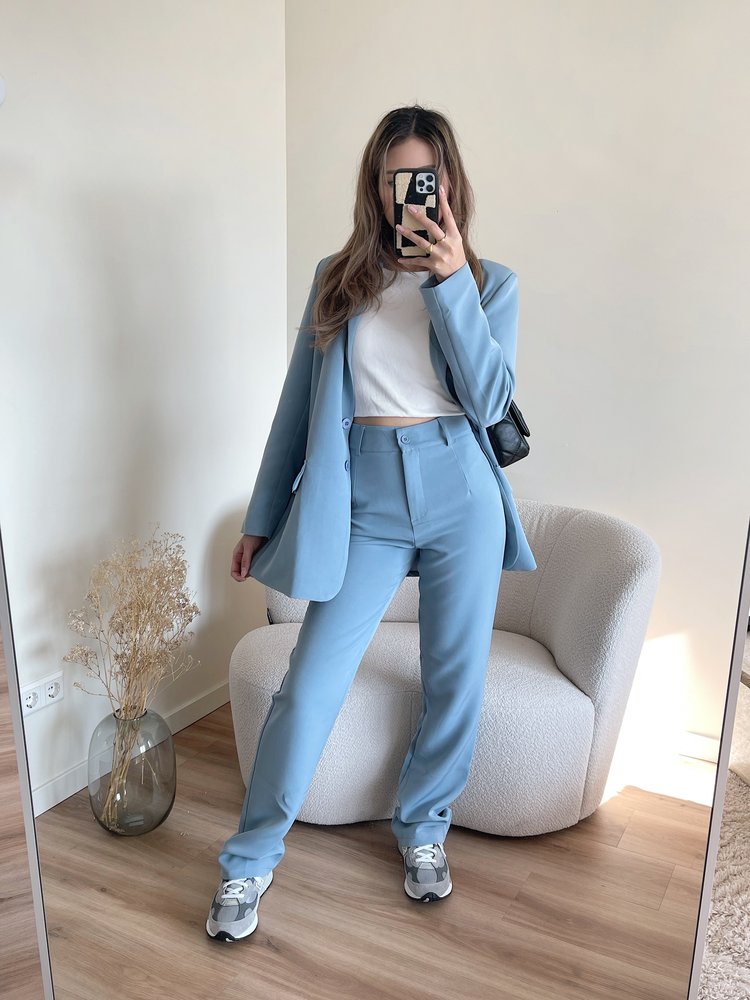 Yris Loose Fit Blazer / Baby Blue