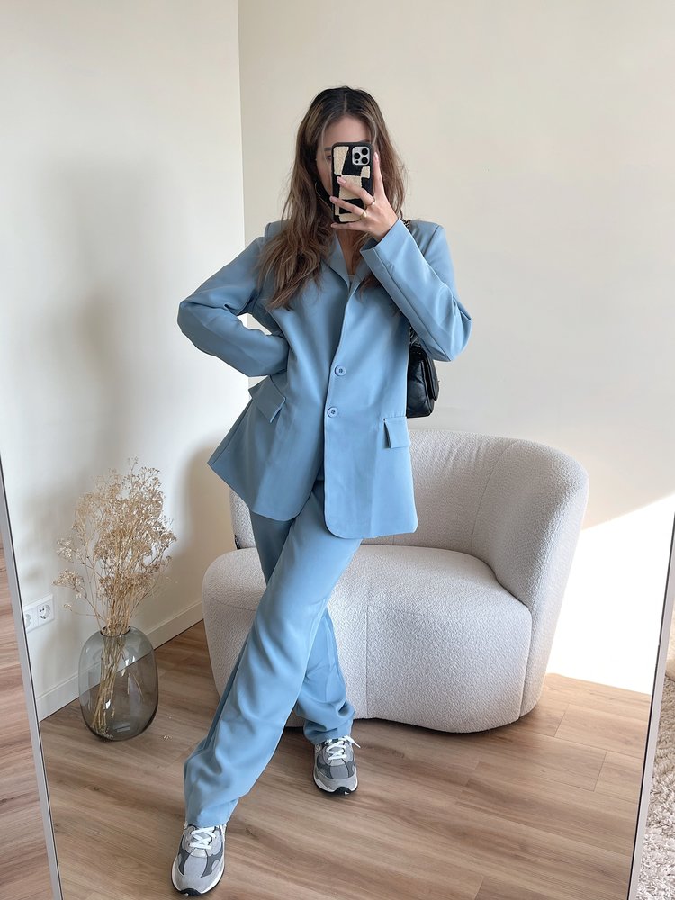 Yris Loose Fit Blazer / Baby Blue