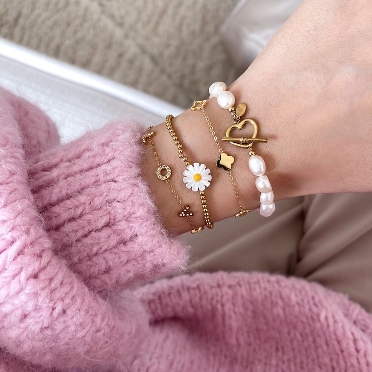 Gold Dainty Clovers Bracelet