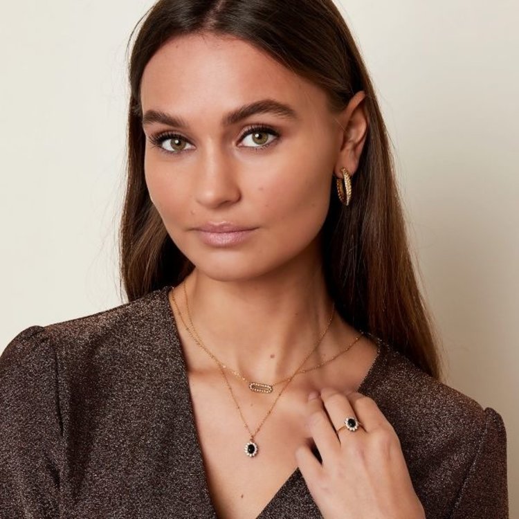 Gold Vintage Stone Ring / Black