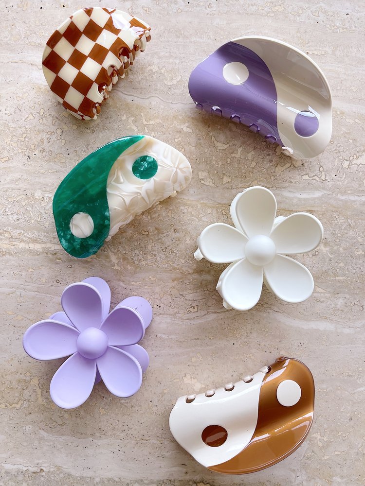 Yin & Yang Hair Claw / Lilac