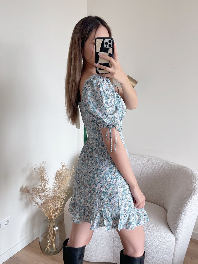Linnea Flower Dress / Blue