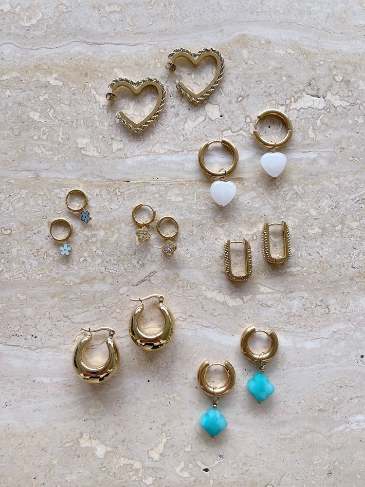 Gold Clover Beads Earrings / Black