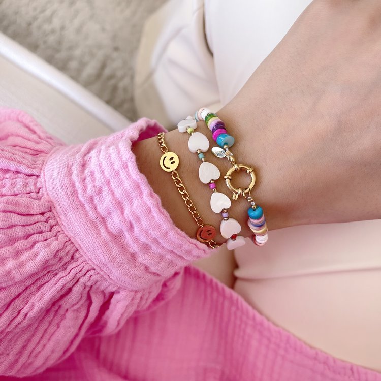 Pearl Shell Hearts Bracelet / Rainbow