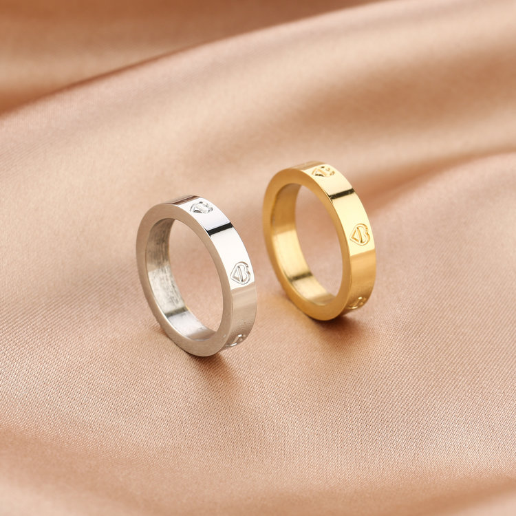 Gold Heart Band Ring