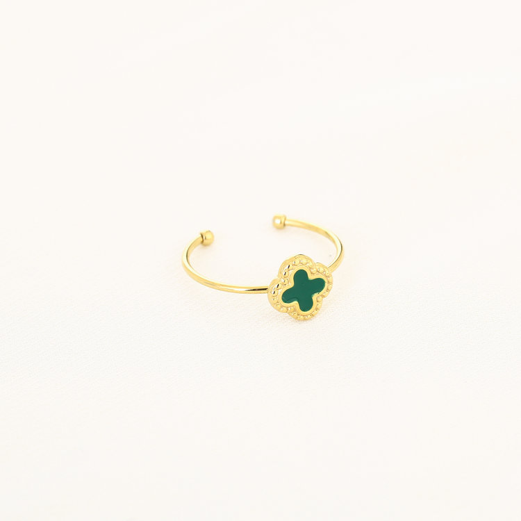 Gold Vintage Clover Ring / Green