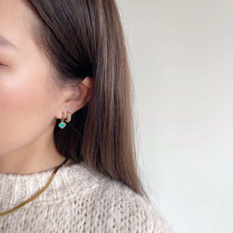 Gold Vintage Clover Earrings / Turquoise