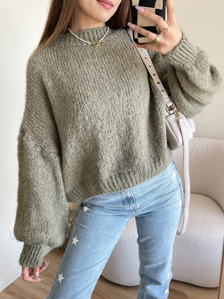 Caro Oversized Knit Sweater / Olive Green