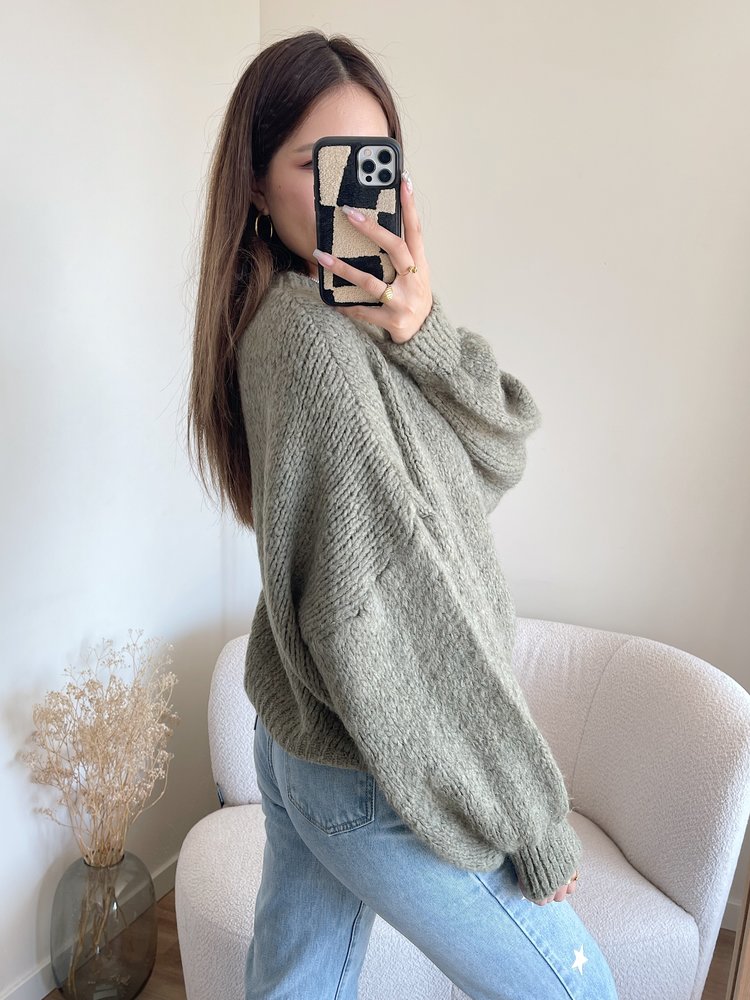 Caro Oversized Knit Sweater / Olive Green