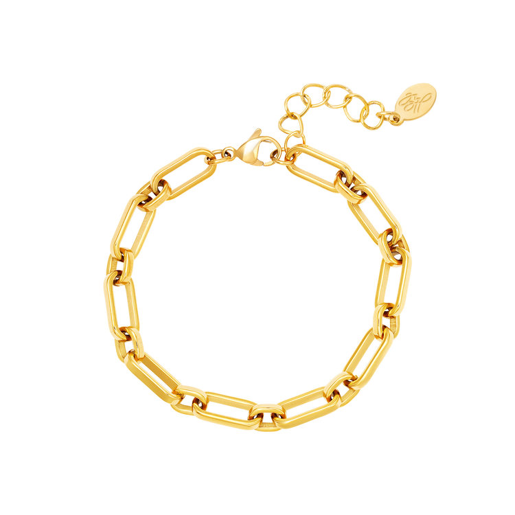 Gold Bold Linked Chain Bracelet